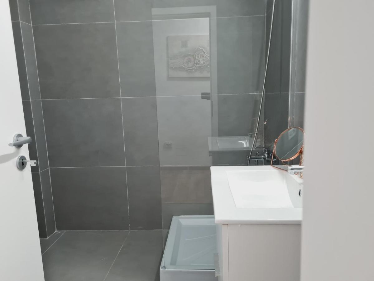 קלוז'-נאפוקה Lovely Ultracentral Apartment With Parking מראה חיצוני תמונה