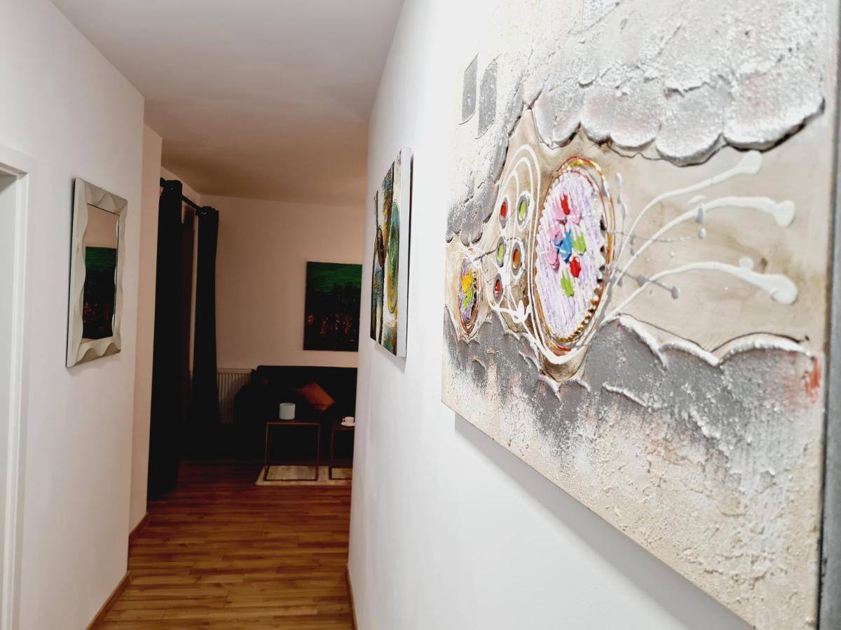 קלוז'-נאפוקה Lovely Ultracentral Apartment With Parking מראה חיצוני תמונה