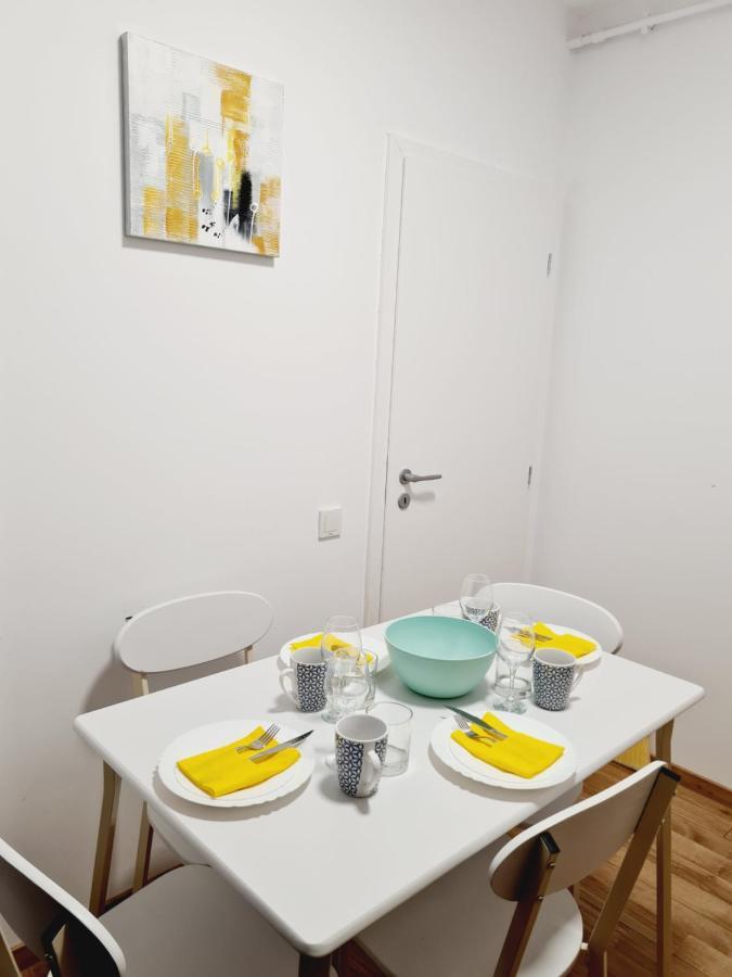 קלוז'-נאפוקה Lovely Ultracentral Apartment With Parking מראה חיצוני תמונה